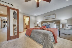 3 bedrooms, iron/ironing board, free WiFi, bed sheets