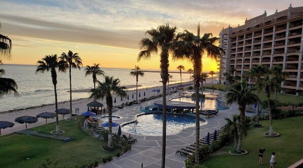 Ulkouima-allas, lämmitetty uima-allas