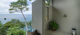 Brand new villa in the prestigious area of Peninsula Papagayo