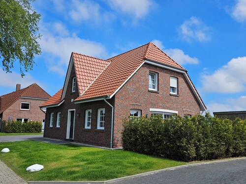 Modernes Ferienhaus für bis zu 8 Personen in Deichnähe – ideal für Familien
