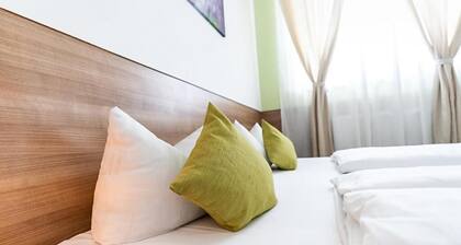 Apartment for 1 per. with own bathroom, own kitchen