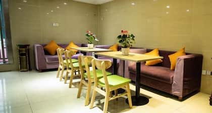 Shell Hefei Chaohu Railway Station Wanda Plaza Hotel