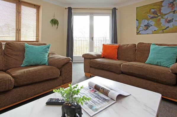 Flat-screen TV - St Julians Place (Shrewsbury)