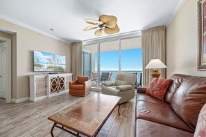 Smart TV, DVD player