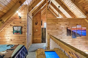 3 chambres, fer et planche à repasser, Wi-Fi, draps fournis
