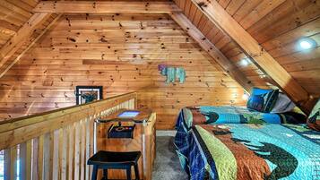 3 makuuhuonetta, silitysrauta/-lauta, Wi-Fi, vuodevaatteet