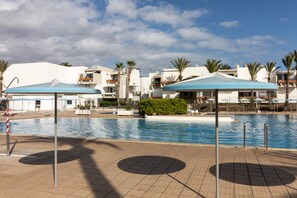 Pool - Nuevo Apartamento en Las Galletas (Arona)