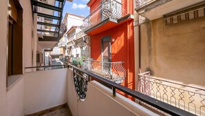 Family Apartment, 2 Bedrooms, Balcony (Sicilian Charm close to Taormina) | Balcony - Sicilian Charm Close to Taormina (Gaggi)