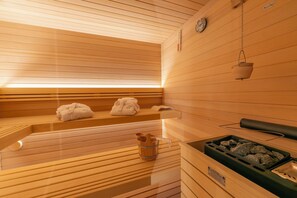 Family Studio (Menina) | Sauna