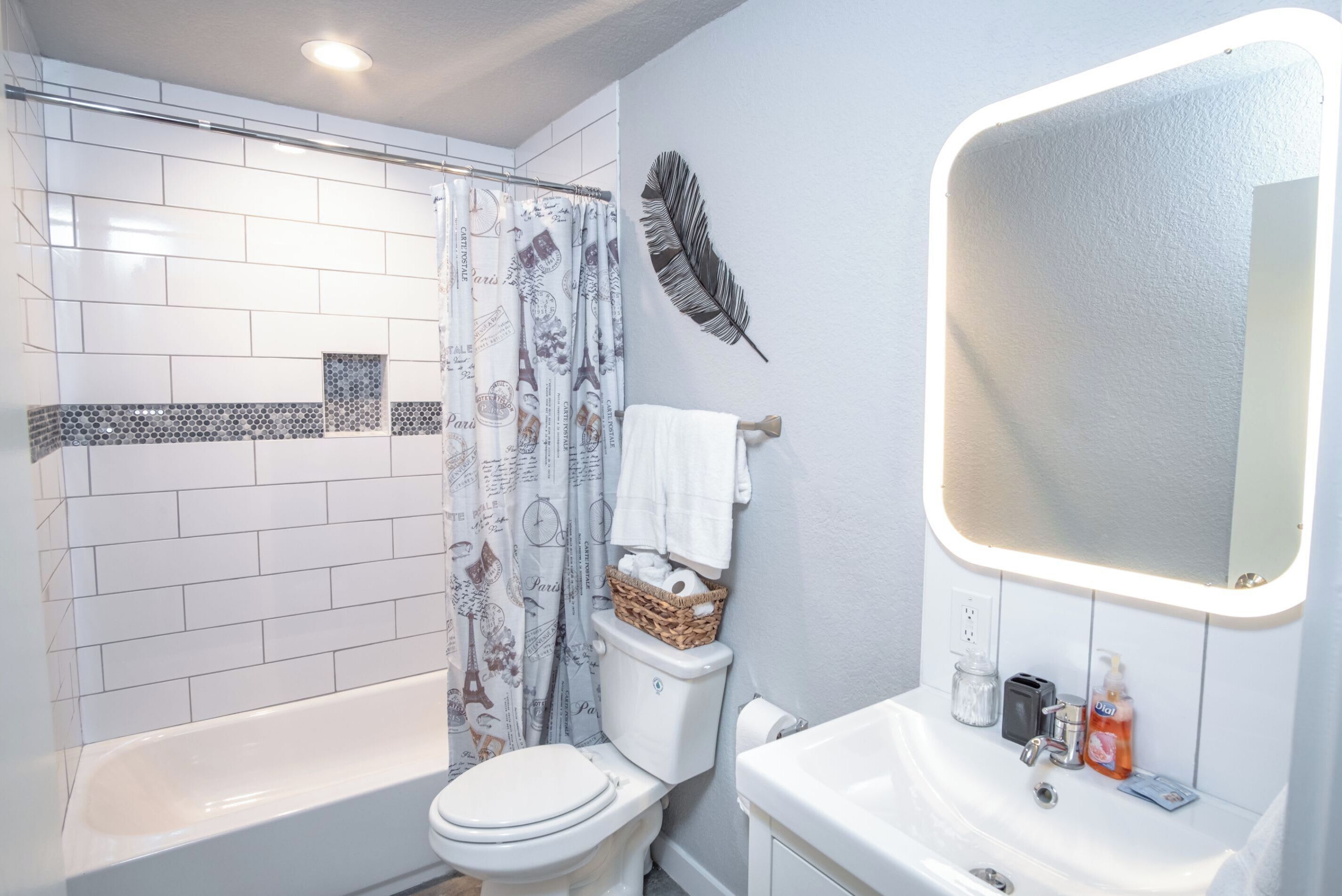 House (4 Bedrooms) | Bathroom | Bathtub, towels
