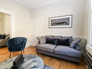 Cottage | Living room - 23 Daniel Street (Bath)