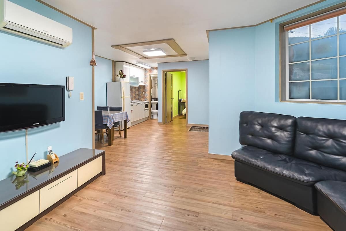 Basic Room, 1 Bedroom (Orion)