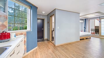 Basic Room, 1 Bedroom (Jupiter) | 1 bedroom, free WiFi