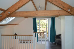 Cottage | Interior - Cwrt y Wennol (Swansea)
