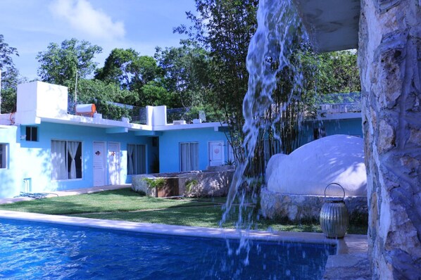 Villa | Alberca | Alberca techada