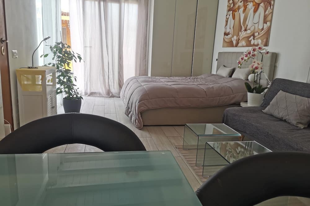 Apartment - Sleeps 2 - Parking - 5min To La Frasca - Monte Romano