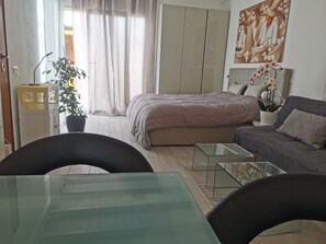 อพาร์ทเมนท์ | 1 ห้องนอน, เตารีด/โต๊ะรีดผ้า, Wi-Fi ฟรี, ผ้าปูที่นอน