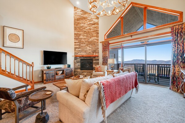 TV, fireplace, DVD player, streaming services
