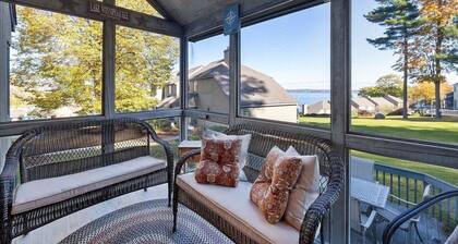 3 Bedroom lakeview townhouse!