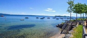 3 Bedroom lakeview townhouse!