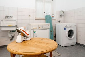 Unclassified image, 5 of 20, button - Ensign in Haus Admiral - Relaxed island life: Cozy vacation apartment in (Sylt)