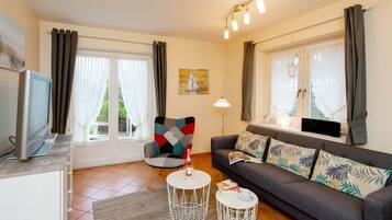 Fernseher, Stereoanlage