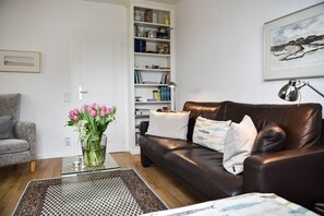 Nicht klassifiziertes Bild, 3 von 28, Schaltfläche