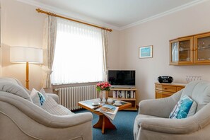 Unclassified image, 2 of 17, button