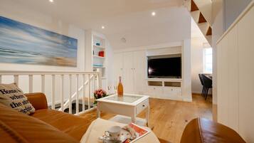 Fernseher, Stereoanlage