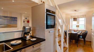 Kühlschrank, Ofen, Herdplatte, Geschirrspüler