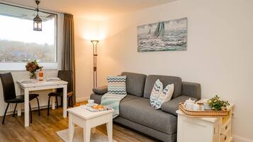 Fernseher, Stereoanlage