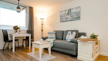 Fernseher, Stereoanlage