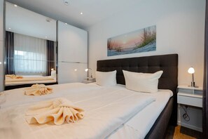 Unclassified image, 4 of 29, button