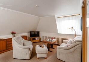 Unclassified image, 4 of 19, button