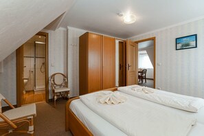 Unclassified image, 2 of 19, button