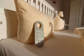 Unclassified image, 2 of 16, button