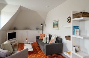 Unclassified image, 5 of 44, button