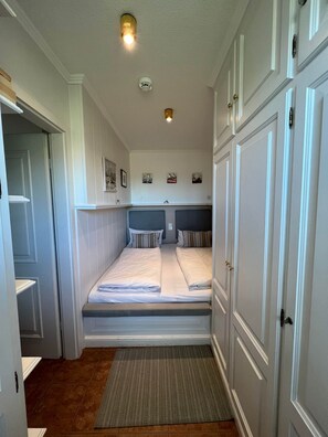 Uklassifisert bilde, 5 av 15, knapp