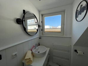 Hårføner og håndklær