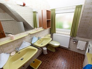 Unclassified image, 5 of 12, button