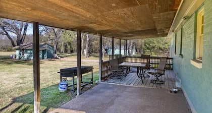 Country house on 77