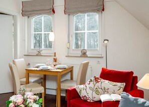 Dining - Südwind - Sylt is a valuable habitat and beneficial vacation destination, a (Sylt)