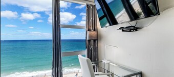 On the B.E.A.C.H-Ocean/Beach Front-Balcony- Renovated-Views from every window!