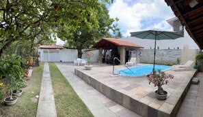Piscine extérieure
