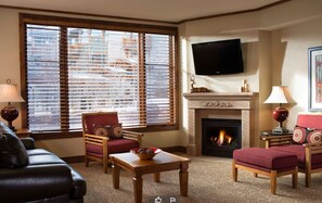 Smart TV y chimenea