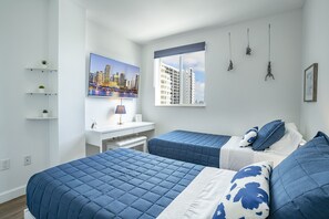 3 bedrooms, in-room safe, iron/ironing board, travel cot