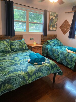 4 bedrooms, WiFi, bed sheets