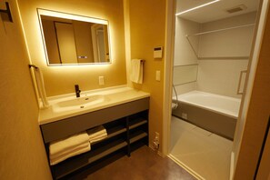 Familienzimmer | Badezimmer