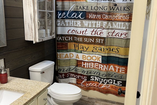 Combined shower/tub