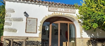Immaculate House in Montejaque Sleeps 6